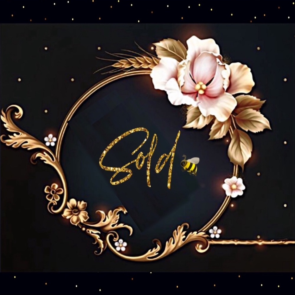 🐝• SOLD •🐝